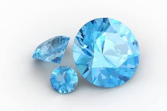 Round brilliant-cut aquamarine gemstones